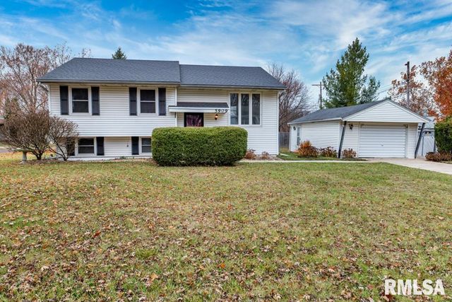 5909 N KEENLAND Avenue, Peoria, IL 61614