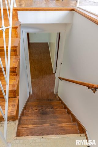 5909 N KEENLAND Avenue, Peoria, IL 61614