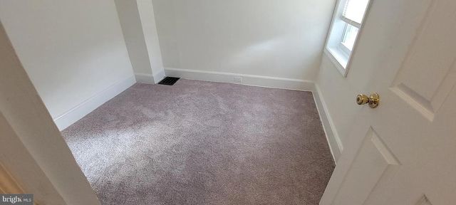 2643 EMERALD ST, Philadelphia, PA 19125