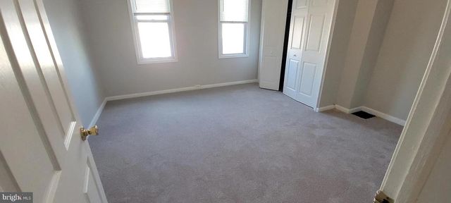 2643 EMERALD ST, Philadelphia, PA 19125