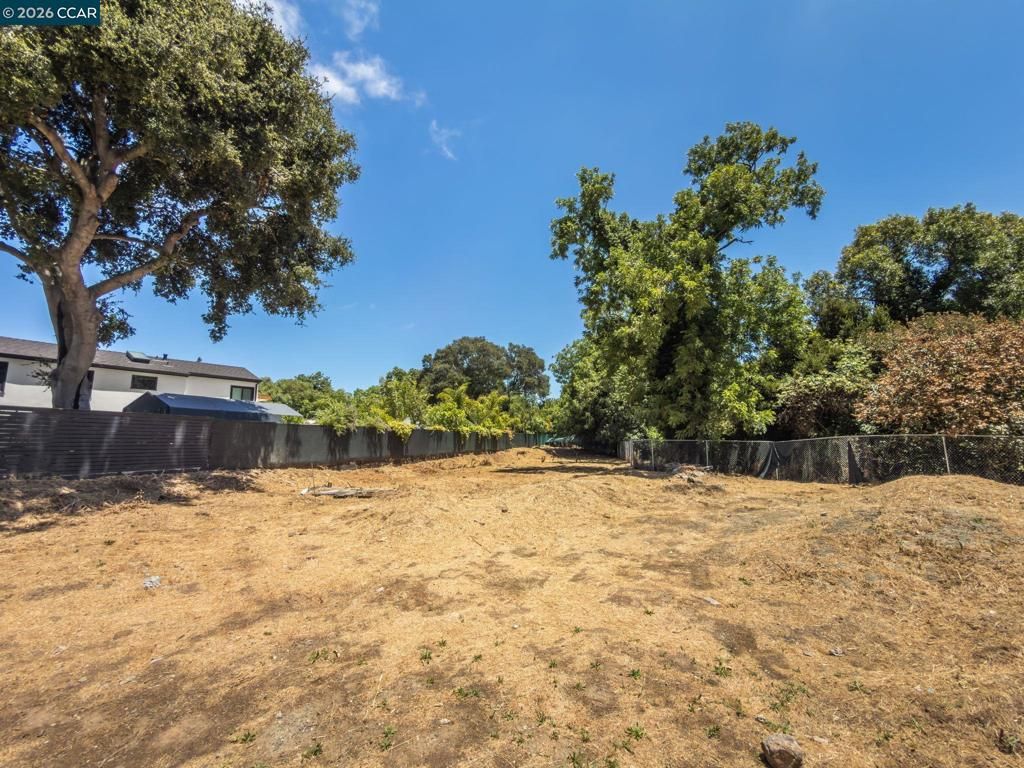 Image 11 of property listing at 4150 Appian Way, El Sobrante, CA 94803