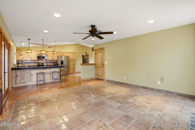 4634 E LA PUENTE Avenue, Phoenix, AZ 85044