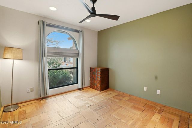 4634 E LA PUENTE Avenue, Phoenix, AZ 85044