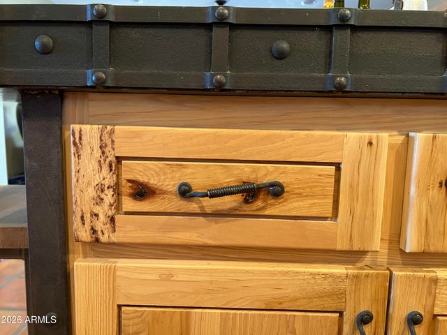 4634 E LA PUENTE Avenue, Phoenix, AZ 85044