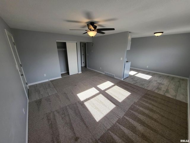 3234 HEATHERTON 6, Davenport, IA 52804