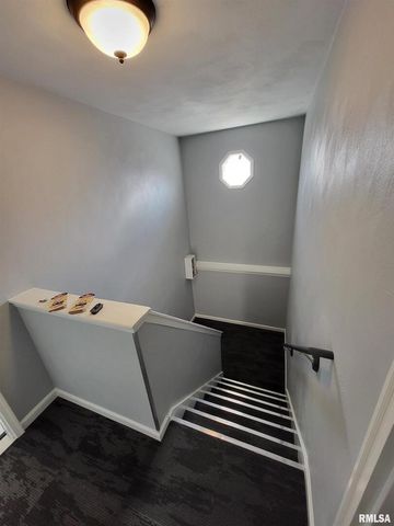 3234 HEATHERTON 6, Davenport, IA 52804