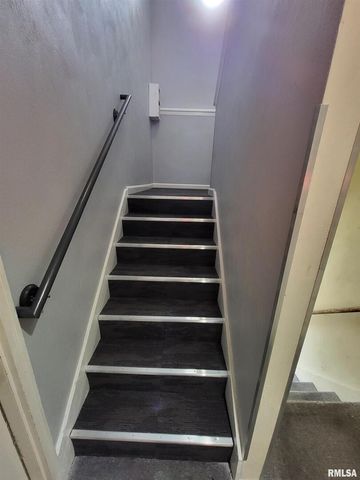 3234 HEATHERTON 6, Davenport, IA 52804