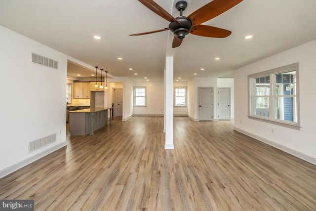 411 JAMES ST, Honey Brook, PA 19344