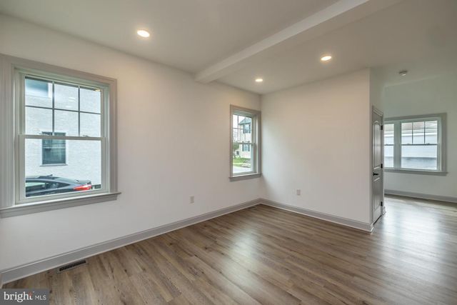 411 JAMES ST, Honey Brook, PA 19344