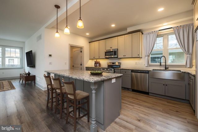 411 JAMES ST, Honey Brook, PA 19344