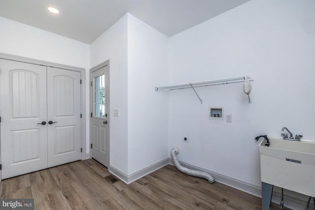 411 JAMES ST, Honey Brook, PA 19344