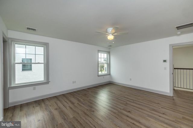 411 JAMES ST, Honey Brook, PA 19344