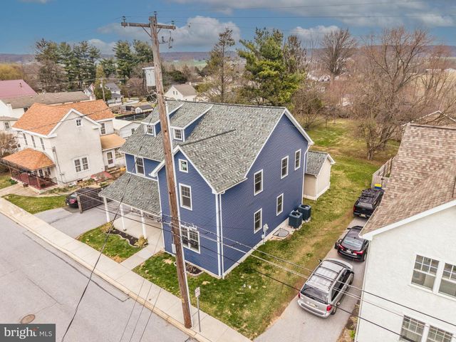 411 JAMES ST, Honey Brook, PA 19344