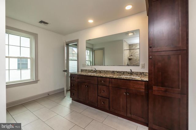 411 JAMES ST, Honey Brook, PA 19344