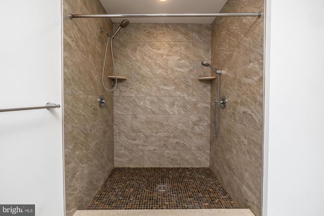 411 JAMES ST, Honey Brook, PA 19344