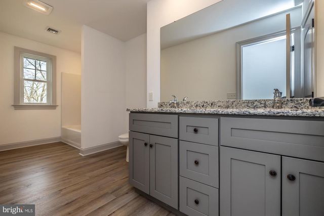 411 JAMES ST, Honey Brook, PA 19344