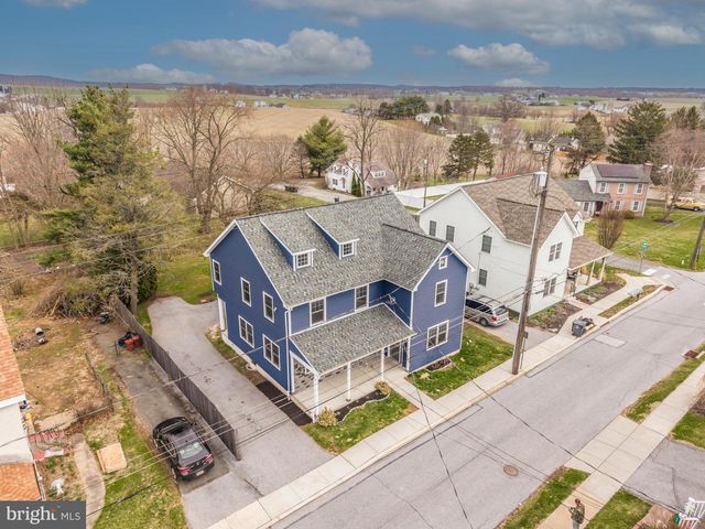 411 JAMES ST, Honey Brook, PA 19344