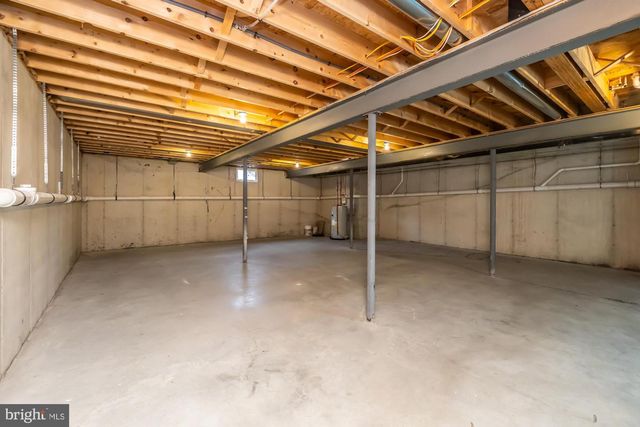 411 JAMES ST, Honey Brook, PA 19344