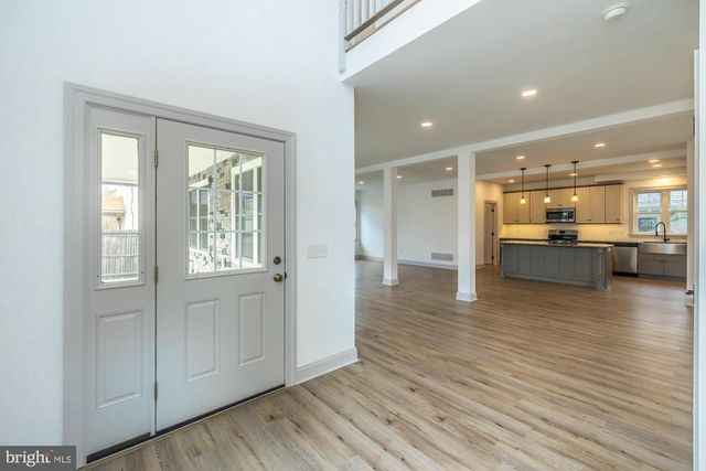 411 JAMES ST, Honey Brook, PA 19344