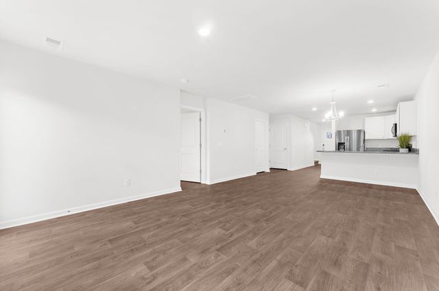 517 Golden Embers Way, Summerville, SC 29486