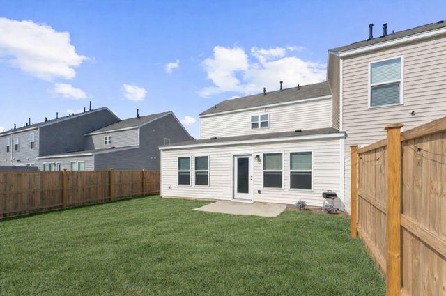 517 Golden Embers Way, Summerville, SC 29486