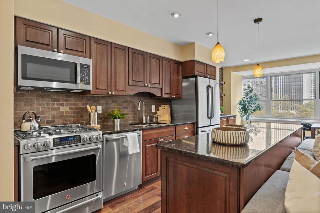 1810 RITTENHOUSE SQ #1001, PHILADELPHIA, PA 19103 — photo 4