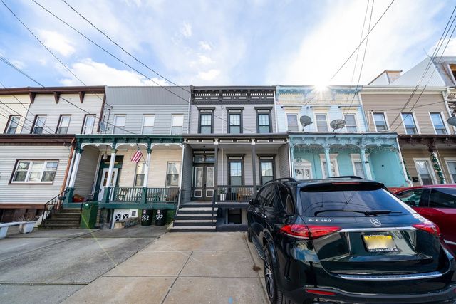 380 PRINCETON AVE, Jc, Greenville, NJ 07305