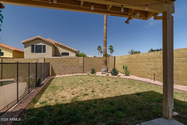 3230 E Altadena Avenue, Phoenix, AZ 85028