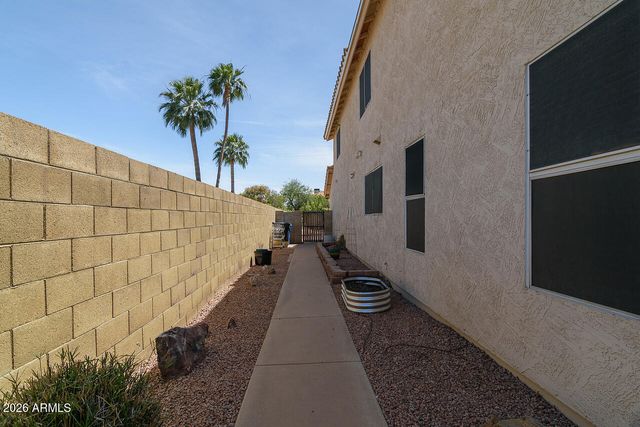 3230 E Altadena Avenue, Phoenix, AZ 85028