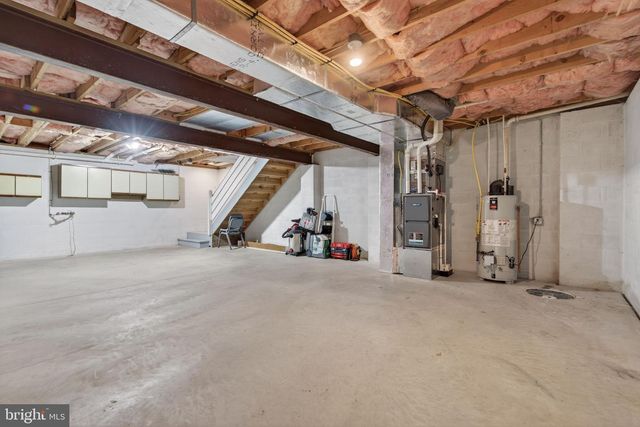 1236 COBBLESTONE LN, Lancaster, PA 17601