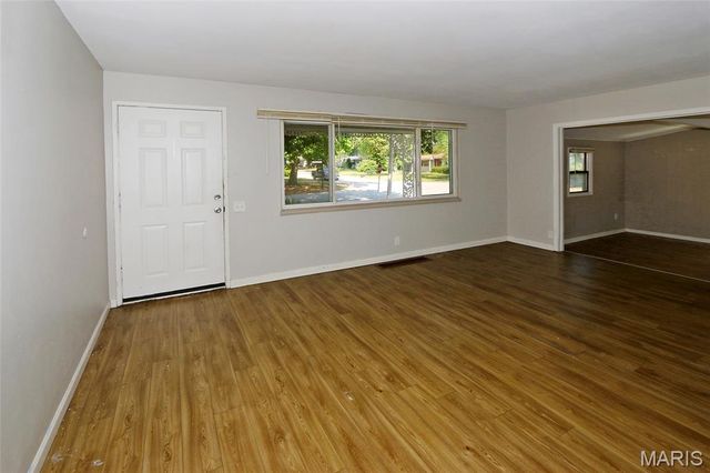 1586 Champlin Drive, Dellwood, MO 63136
