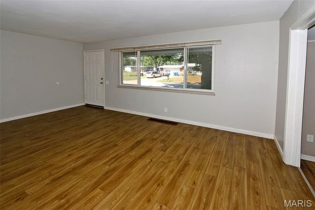 1586 Champlin Drive, Dellwood, MO 63136