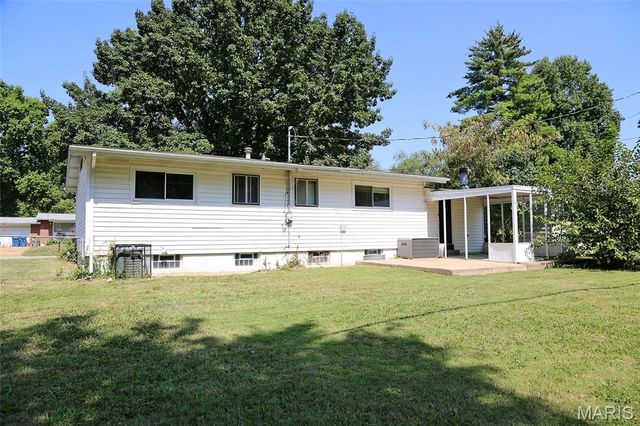 1586 Champlin Drive, Dellwood, MO 63136