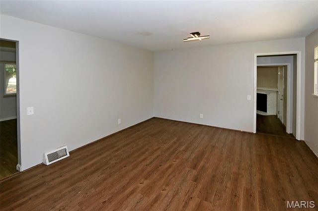 1586 Champlin Drive, Dellwood, MO 63136