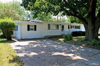 1586 Champlin Drive, Dellwood, MO 63136