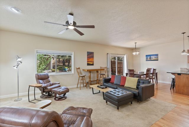 61542 Aaron Way, Bend, OR 97702