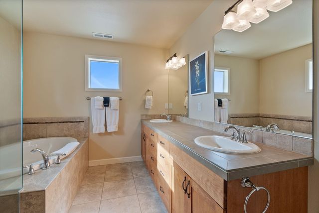 61542 Aaron Way, Bend, OR 97702