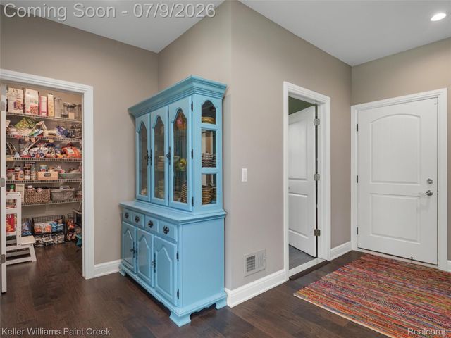 2100 Shane Court, Addison Township, MI 48370