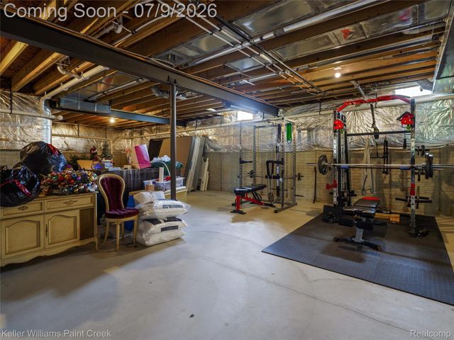 2100 Shane Court, Addison Township, MI 48370