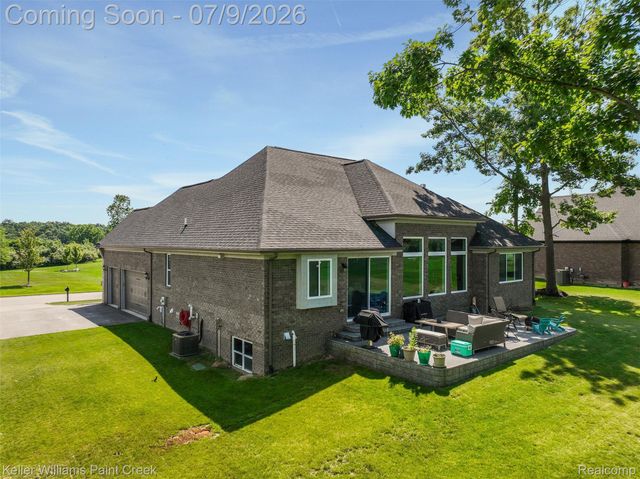 2100 Shane Court, Addison Township, MI 48370