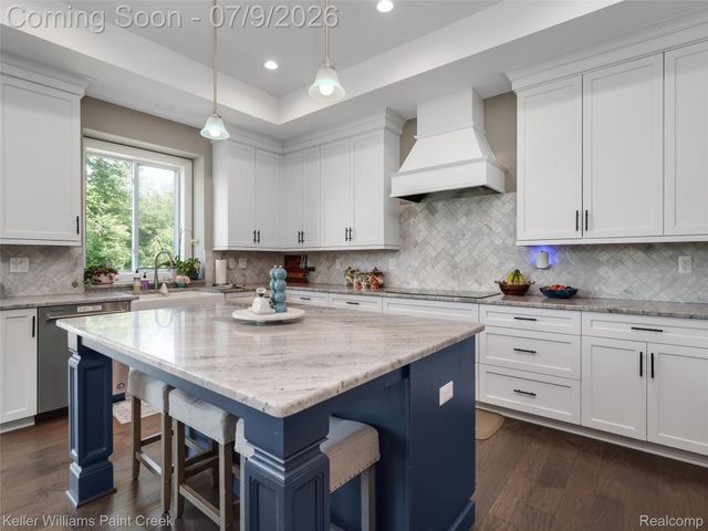 2100 Shane Court, Addison Township, MI 48370