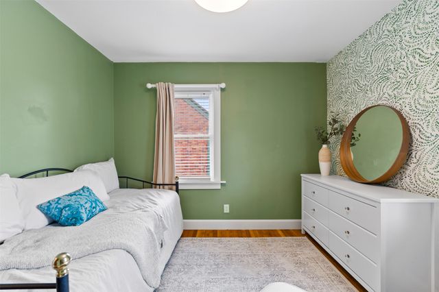 4300 Holland Drive, Des Moines, IA 50310