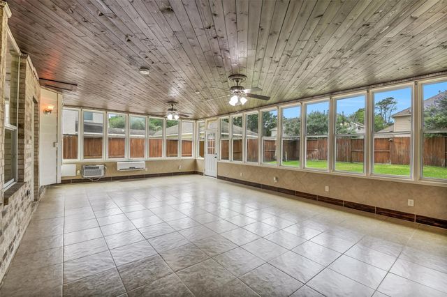6418 Oakmont Creek Drive, Spring, TX 77379