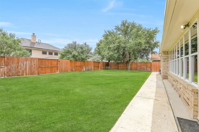 6418 Oakmont Creek Drive, Spring, TX 77379