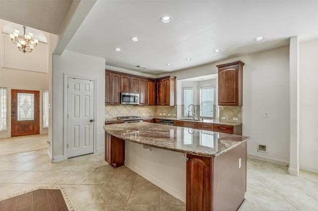 6418 Oakmont Creek Drive, Spring, TX 77379