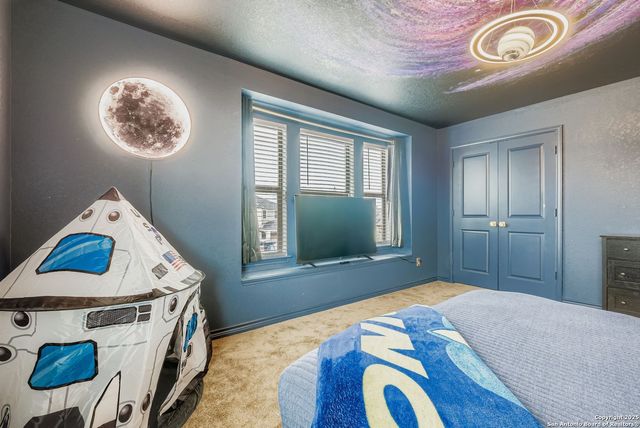 9338 Vaquillas View, Converse, TX 78109