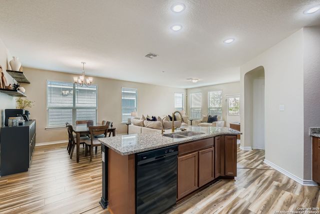 9338 Vaquillas View, Converse, TX 78109