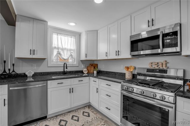 251 Barnsdale Avenue, West Seneca, NY 14224