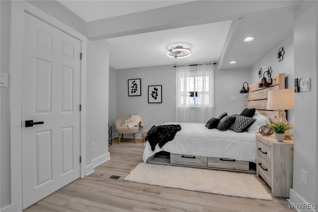 251 Barnsdale Avenue, West Seneca, NY 14224