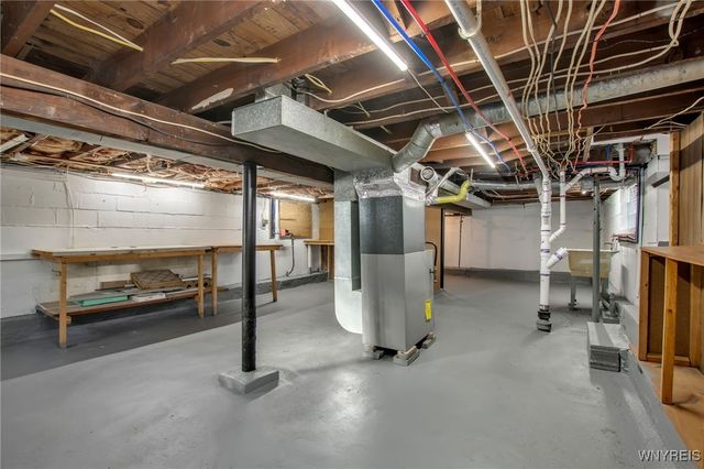 251 Barnsdale Avenue, West Seneca, NY 14224